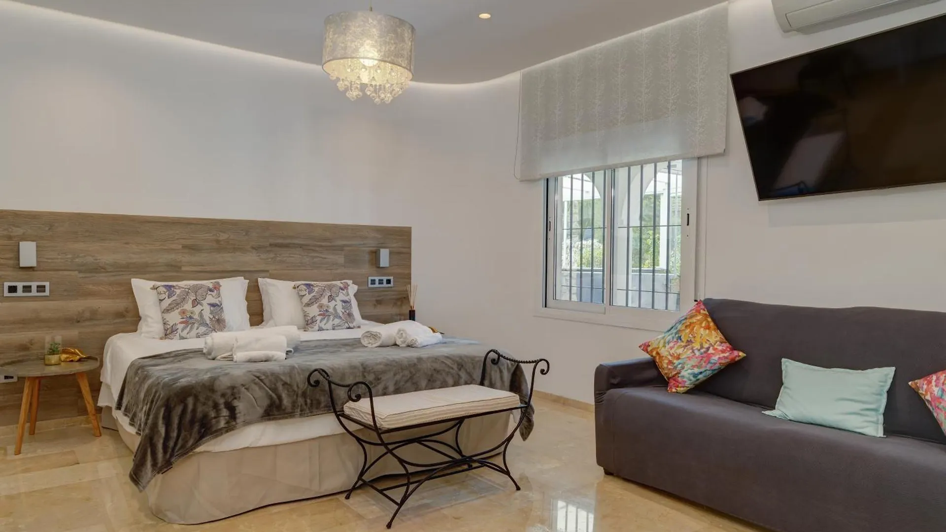 Villa Vista Verde Mijas Golf - Optional Heated Pool & Jacuzzi 0*,