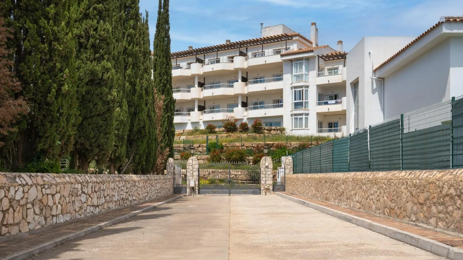 Villa Vista Verde Mijas Golf - Optional Heated Pool & Jacuzzi