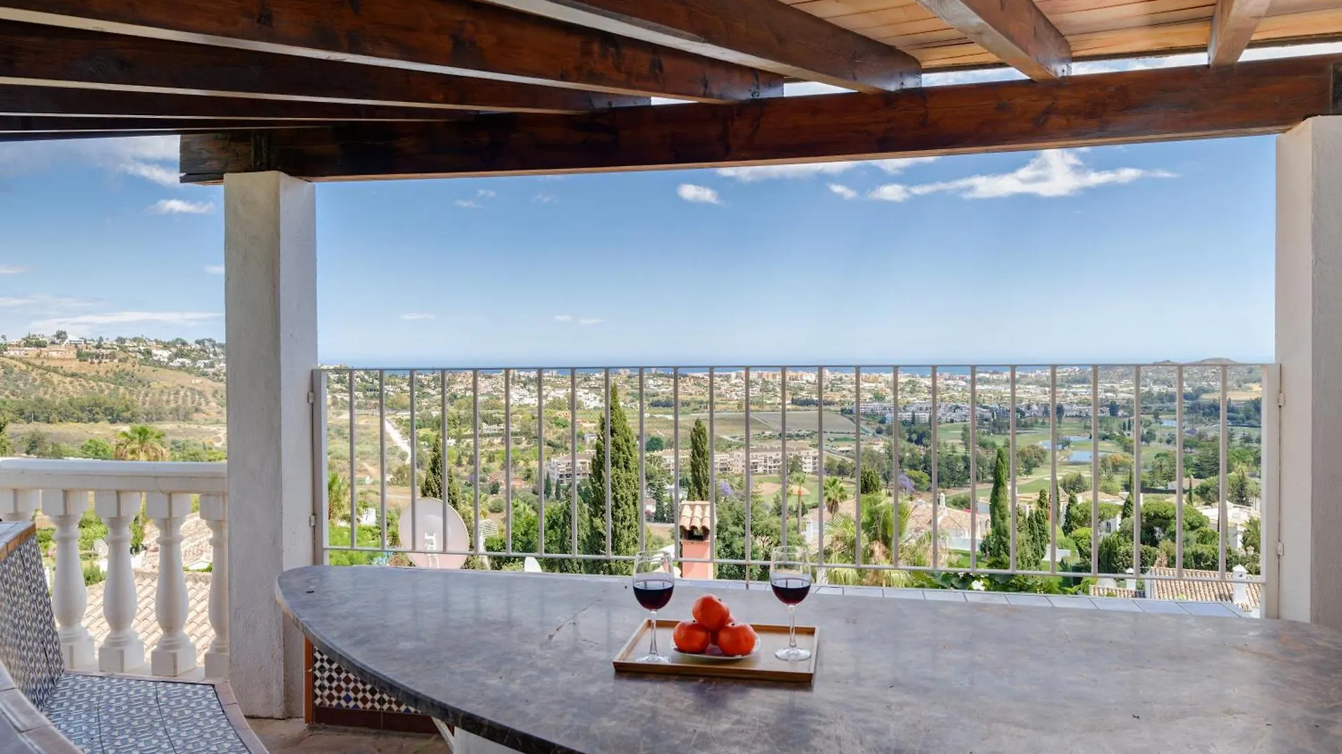 Villa Vista Verde Mijas Golf - Optional Heated Pool & Jacuzzi
