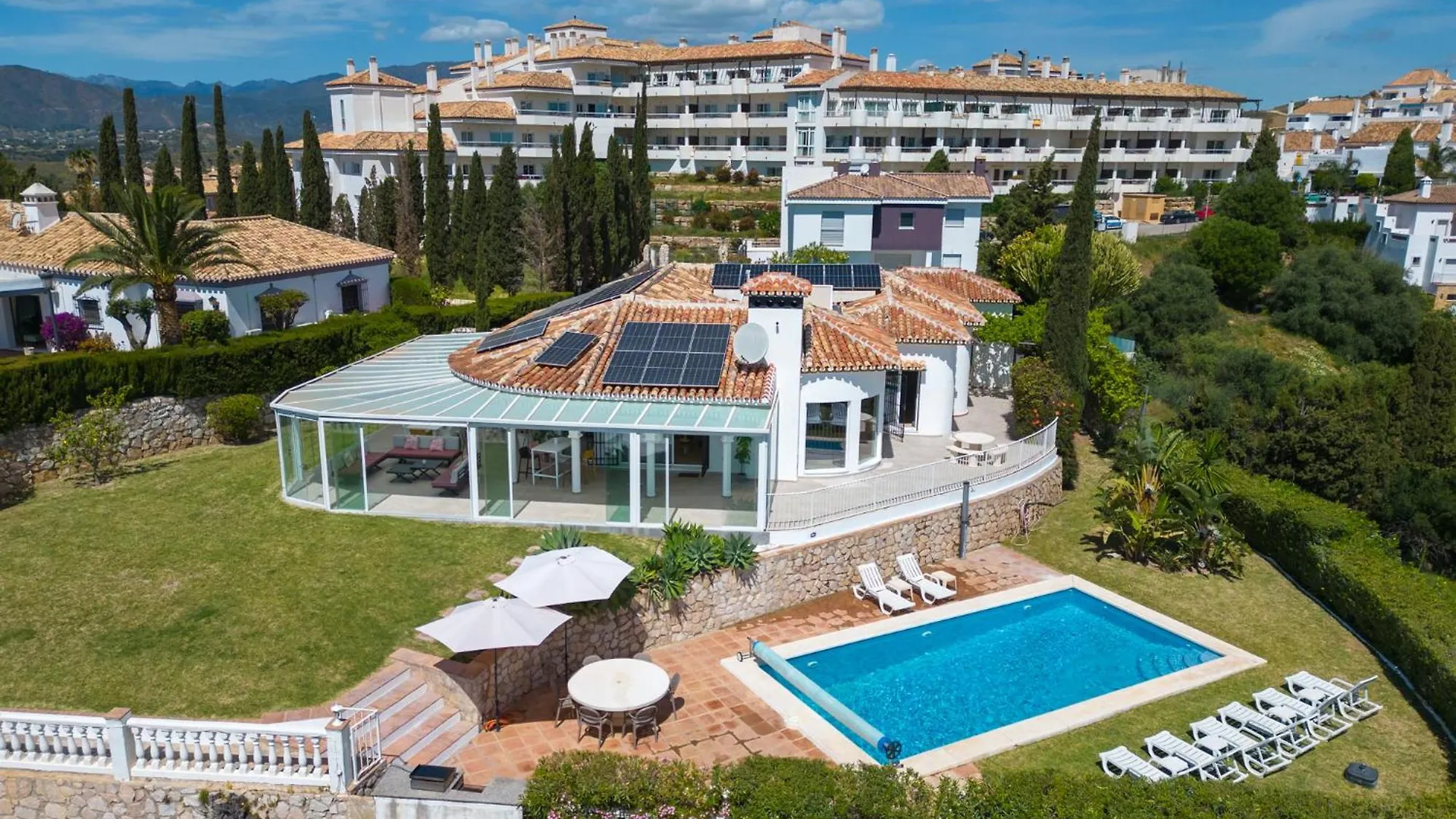 Villa Vista Verde Mijas Golf - Optional Heated Pool & Jacuzzi 0*,