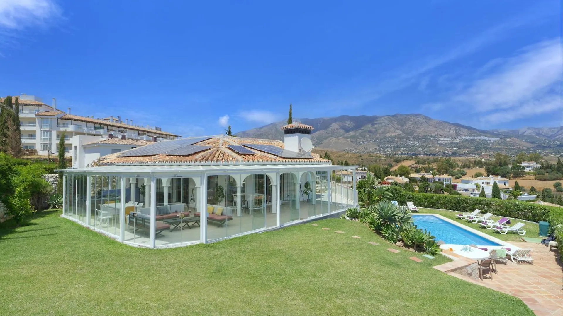 Villa Vista Verde Mijas Golf - Optional Heated Pool & Jacuzzi 0*,