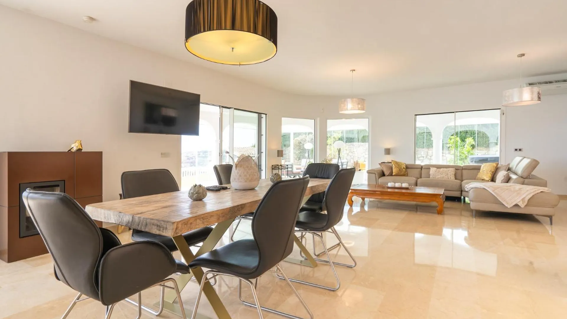 Villa Vista Verde Mijas Golf - Optional Heated Pool & Jacuzzi